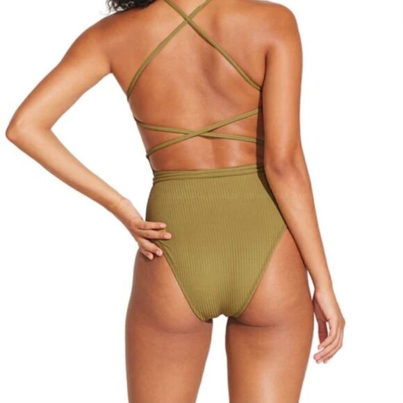 Vitamin A Yara wrap swimsuit size large NWOT - Picture 2 of 11